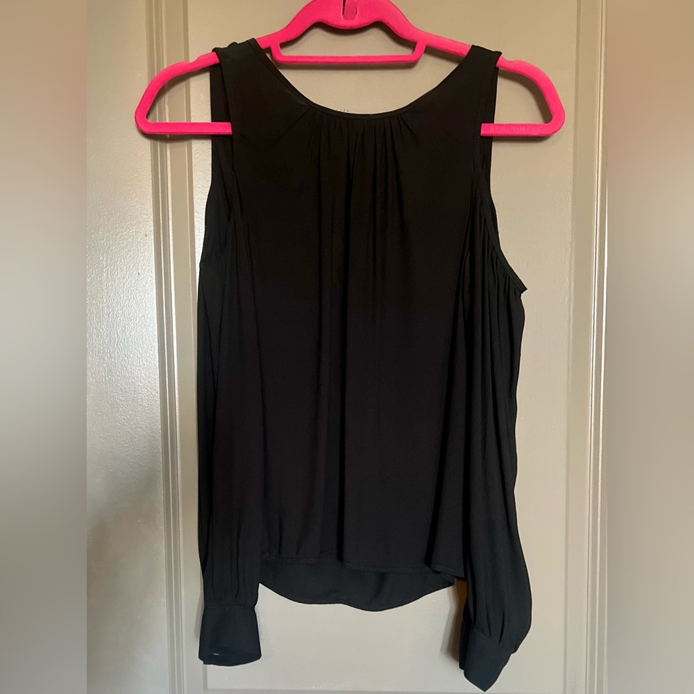 Black cold should blouse